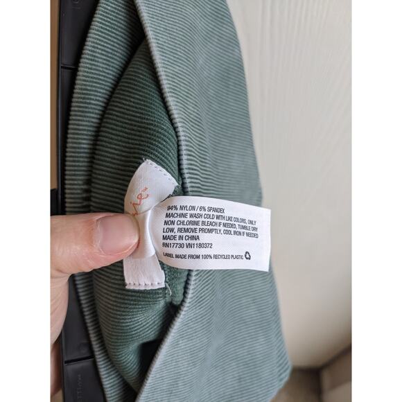 Colsie Women Nylon-Spandex High-Rise Seamless Workout Ribbed Bike Shorts Size L - Picture 4 of 4